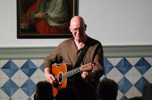 Der britische Singersongwriter Julian Dawson gibt ein Konzert im Rokokosaal, ©Bettina Klapheck, Kulturamt Kempen